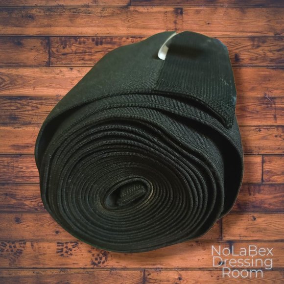 Luxx Curves Fitness Bandage Wrap - Picture 3 of 14